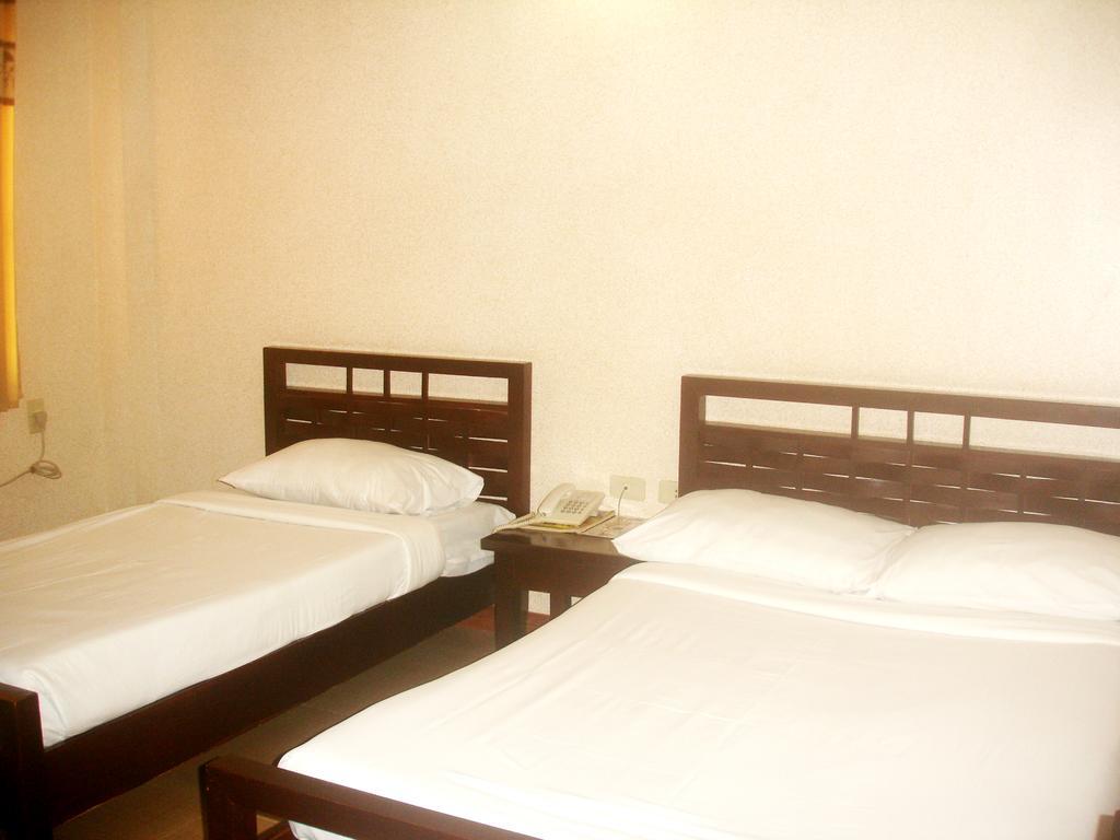 Roxas Midtown Hotel Camera foto