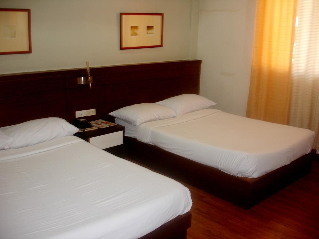 Roxas Midtown Hotel Camera foto